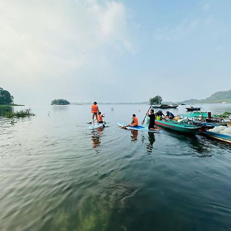 Ben Ho Homestay Xa Gia Tan Bagian luar foto