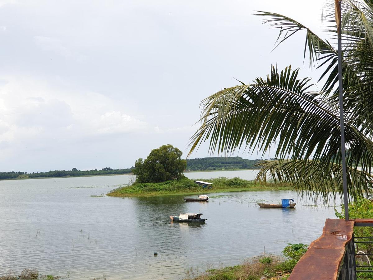 Ben Ho Homestay Xa Gia Tan Bagian luar foto