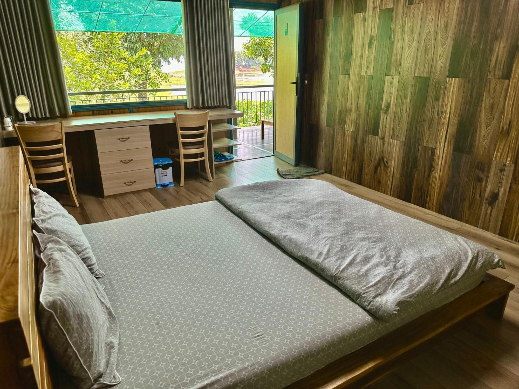 Ben Ho Homestay Xa Gia Tan Bagian luar foto