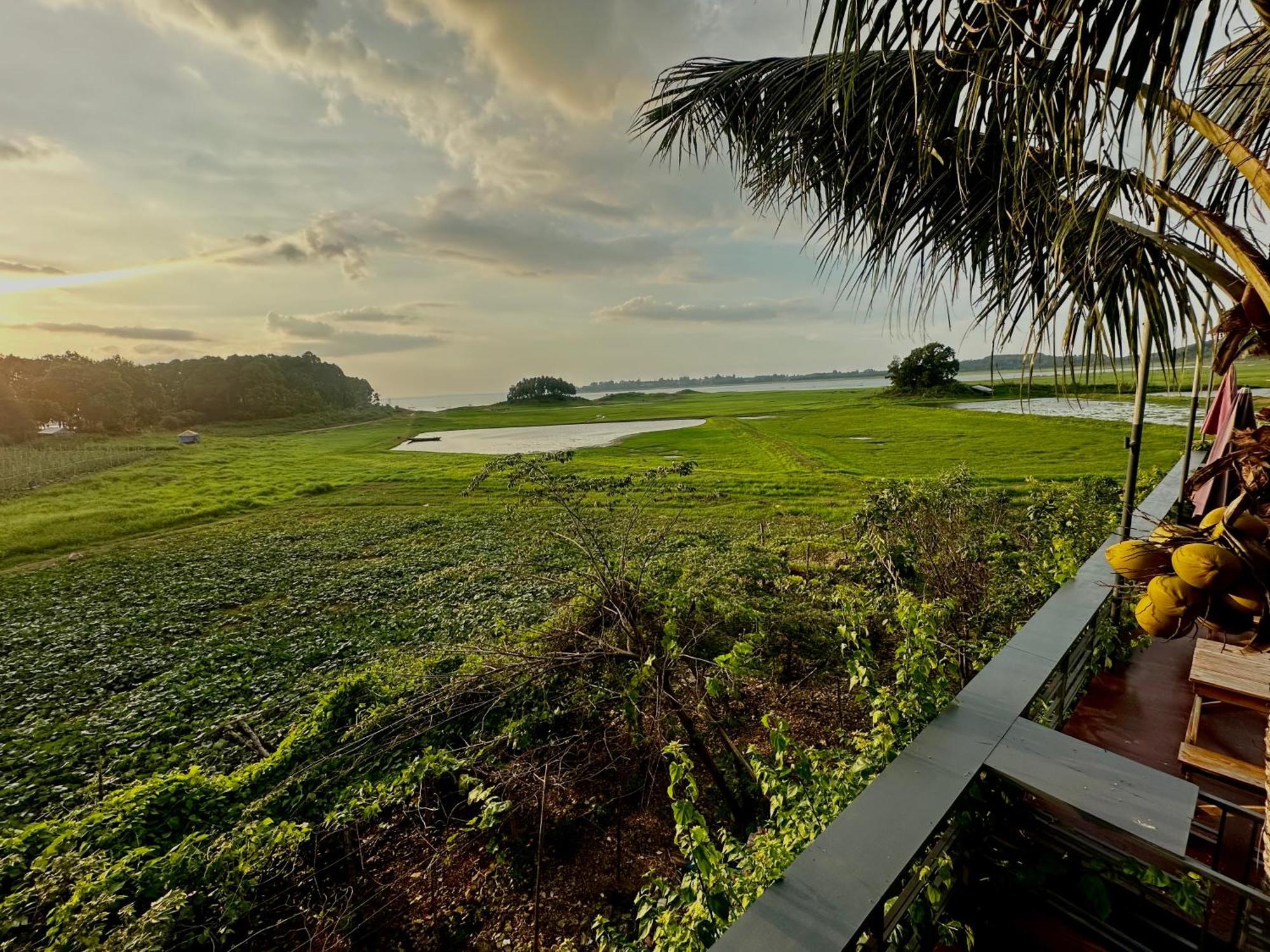 Ben Ho Homestay Xa Gia Tan Bagian luar foto